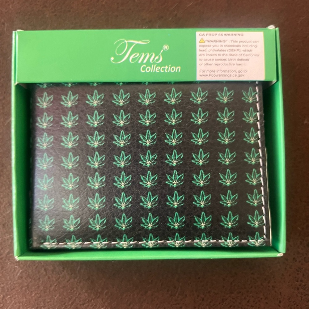 Tems Collection 420 Wallet